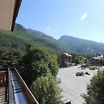 Apartahotel Albergian *