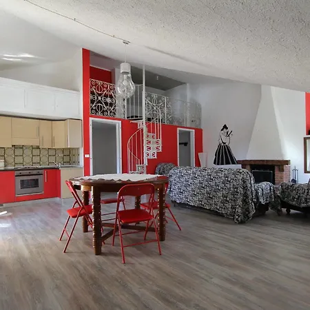 Albergian 아파트호텔 *