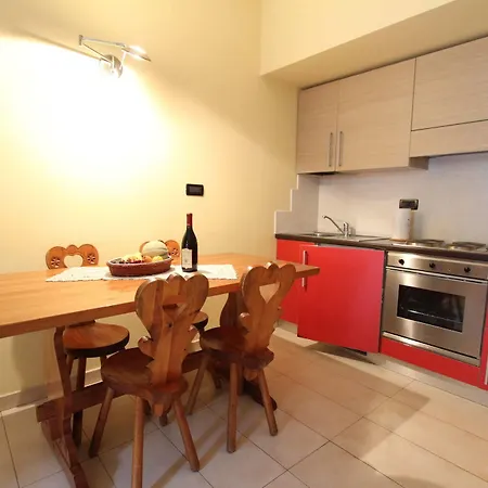 Aparthotel Albergian *