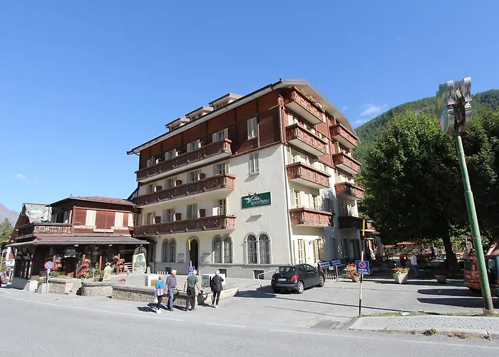 Albergian Aparthotel